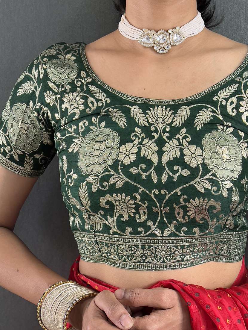 women bandhani printed saree with blouse - 22041435 - Standard Image - 6