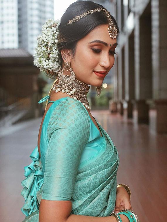women self design kanjivaram saree with blouse - 22041502 - Standard Image - 4