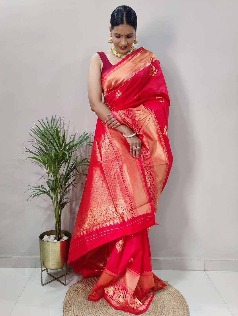 women self design banarasi saree with blouse - 22041510 - Standard Image - 4