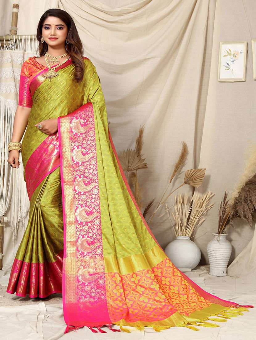 women self design bordered saree with blouse - 22041561 -  Zoom Image - 0