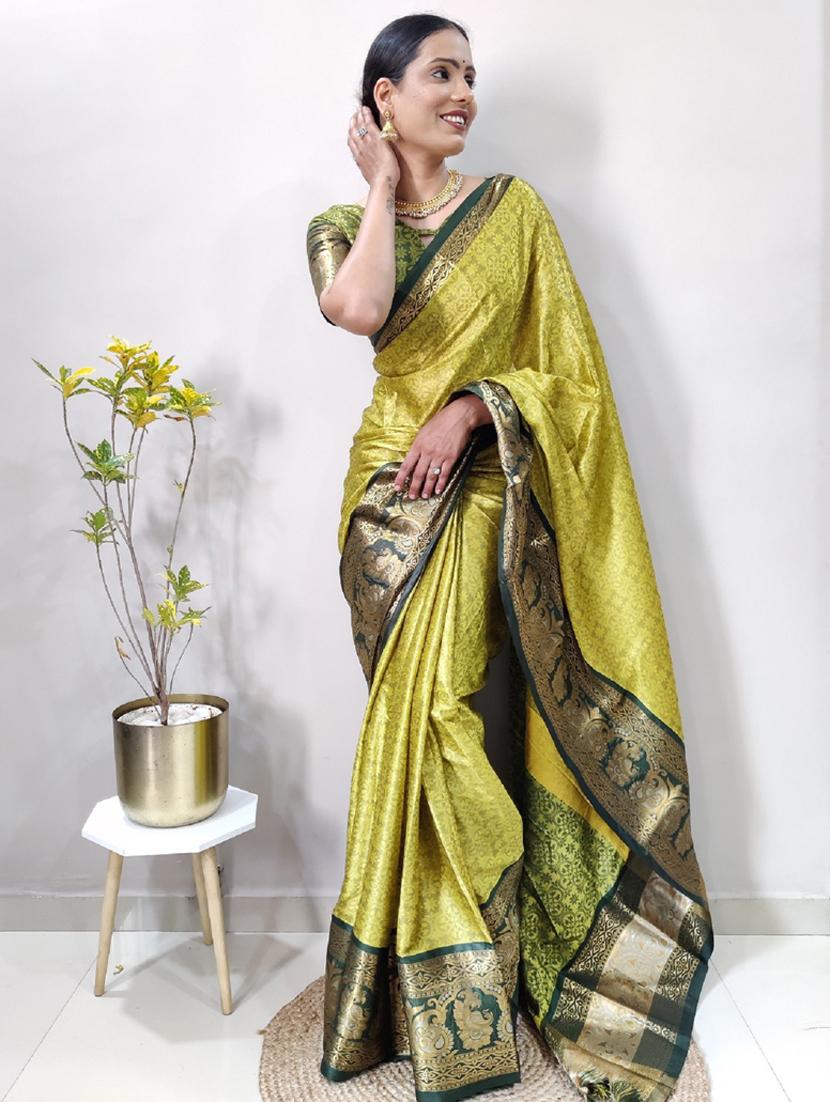 women self design bordered saree with blouse - 22041586 - Standard Image - 1