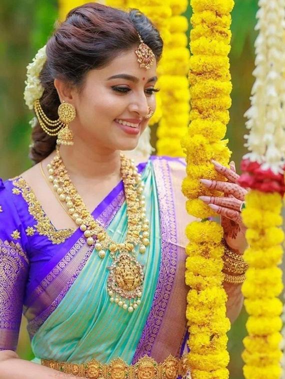 women self design kanjivaram saree with blouse - 22041594 - Standard Image - 1