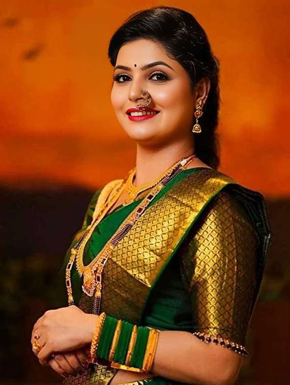 women self design banarasi saree with blouse - 22041659 -  Standard Image - 1