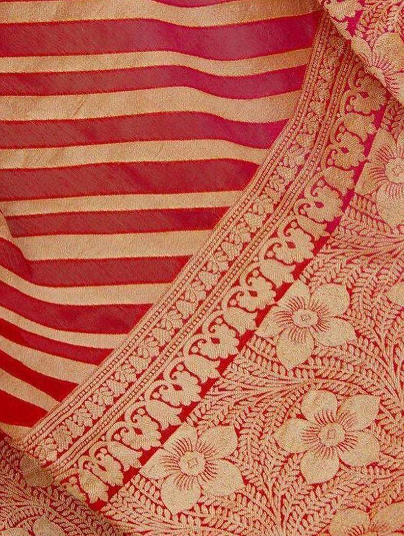 women self design banarasi saree with blouse - 22041698 - Standard Image - 4