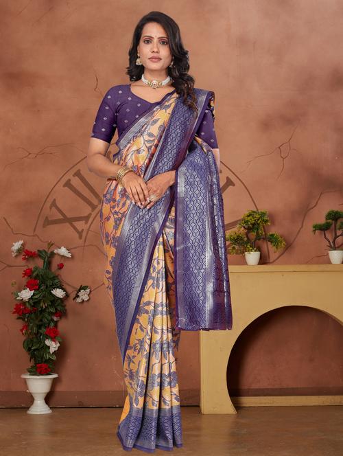 women floral printed bordered saree with blouse - 22041729 - Standard Image - 0