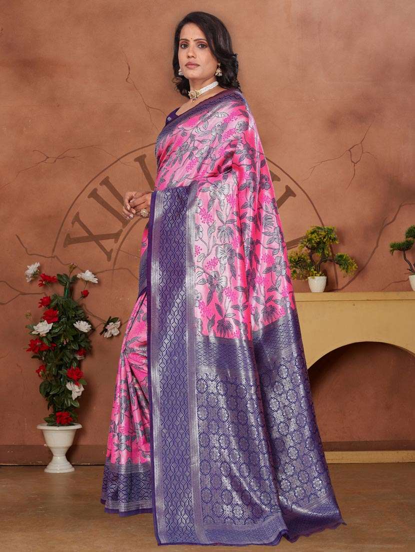 women self design banarasi saree with blouse
