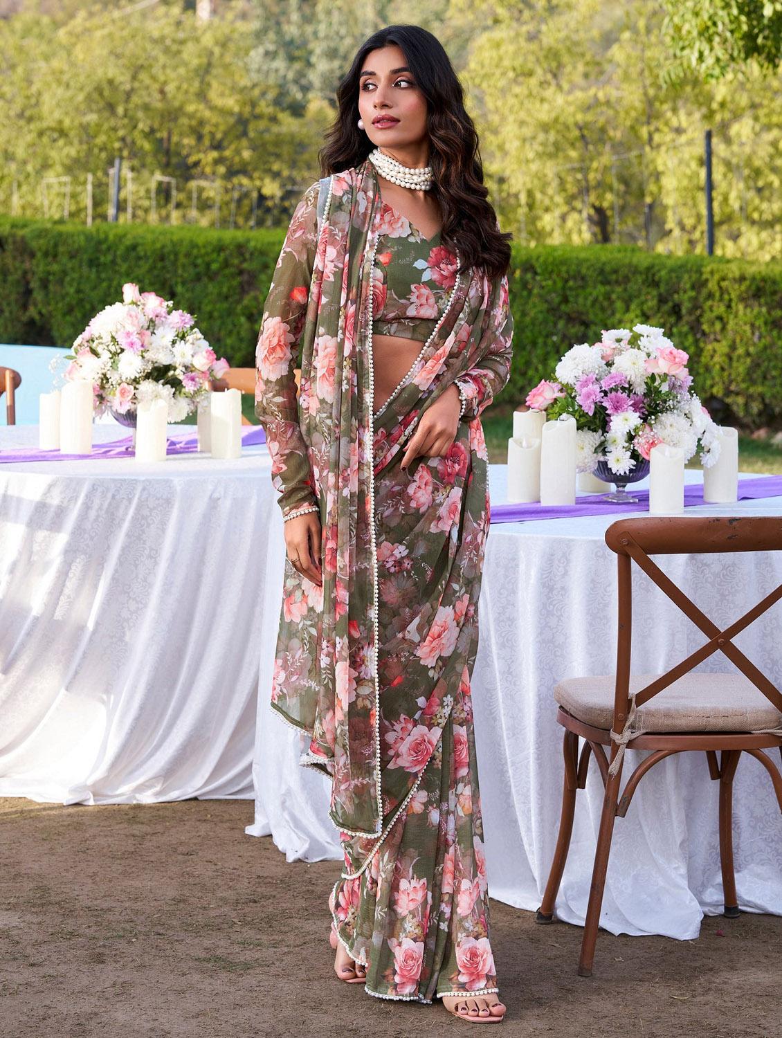 women printed casual wear saree with blouse - 22041740 - Standard Image - 1