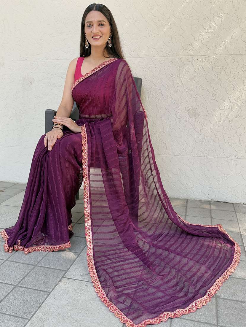 women striped bordered saree with blouse - 22041755 - Standard Image - 4