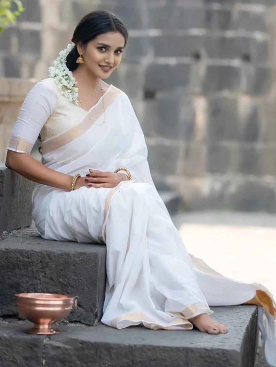 women solid with bordered saree with blouse - 22041777 - Standard Image - 1
