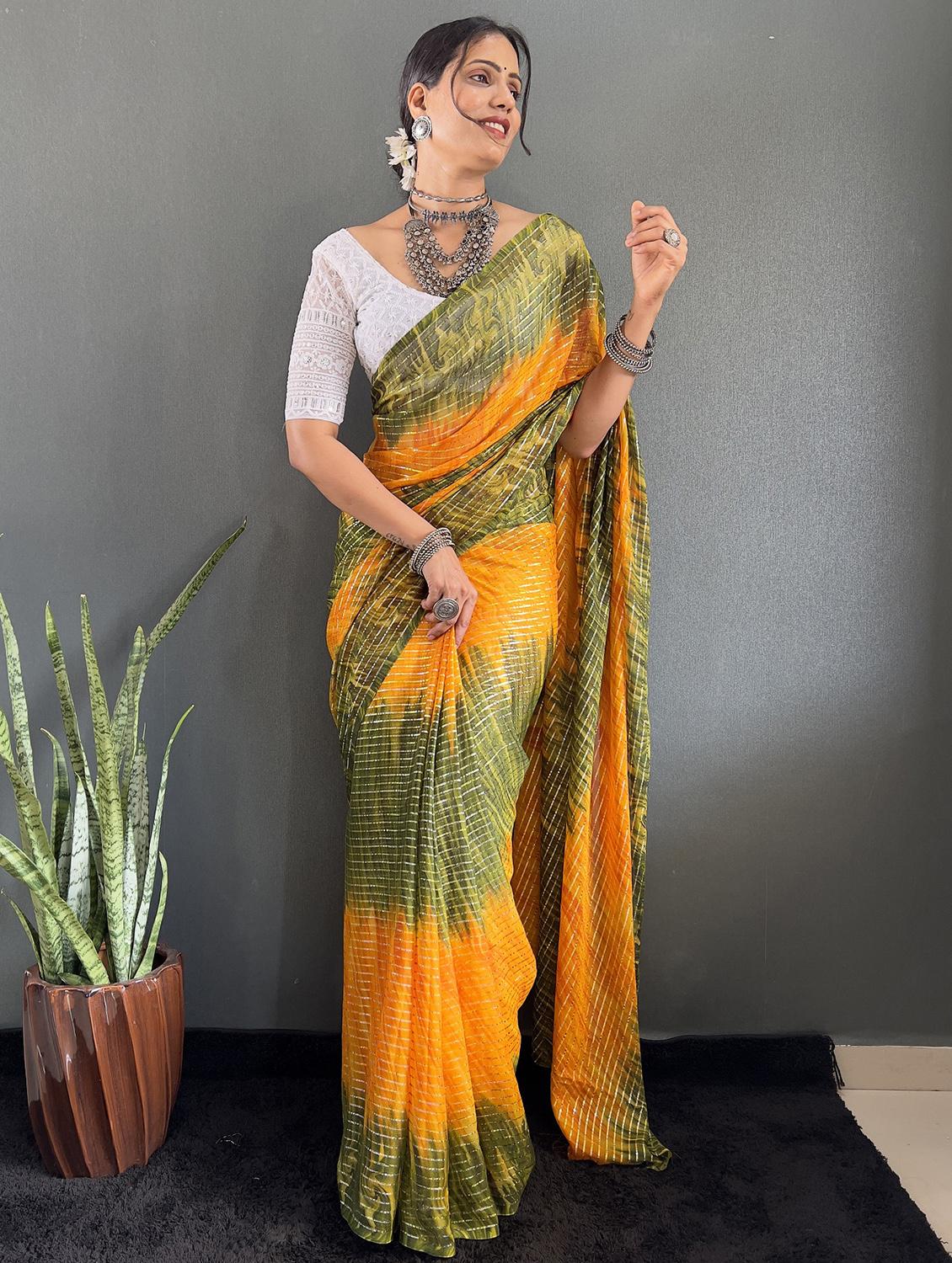 women printed casual wear saree with blouse - 22041789 - Standard Image - 1