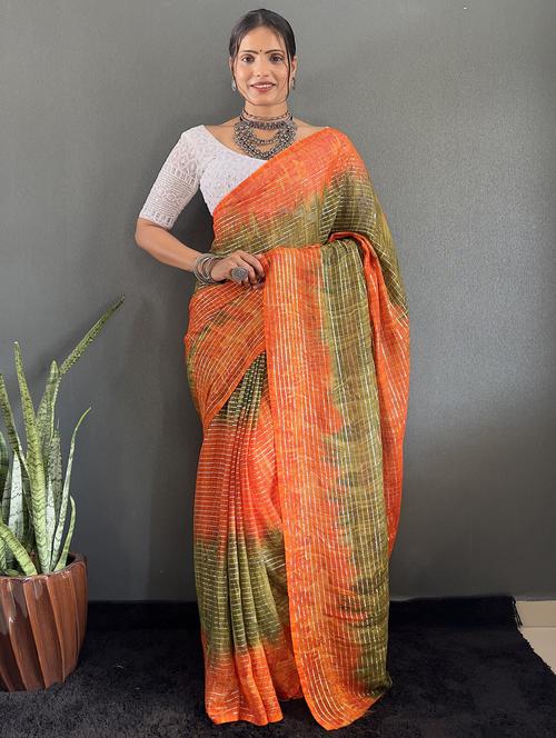 women printed casual wear saree with blouse - 22041790 - Standard Image - 0