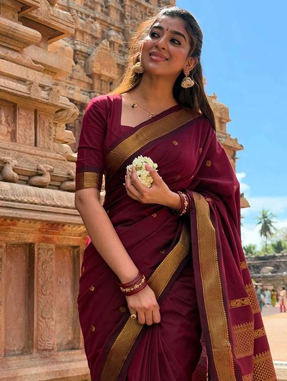 women self design bordered saree with blouse - 22041802 - Standard Image - 1