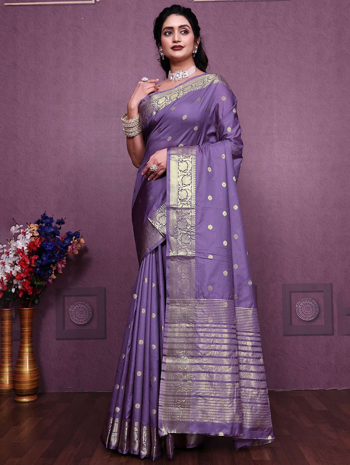 women self design banarasi saree with blouse - 22041827 - Standard Image - 1
