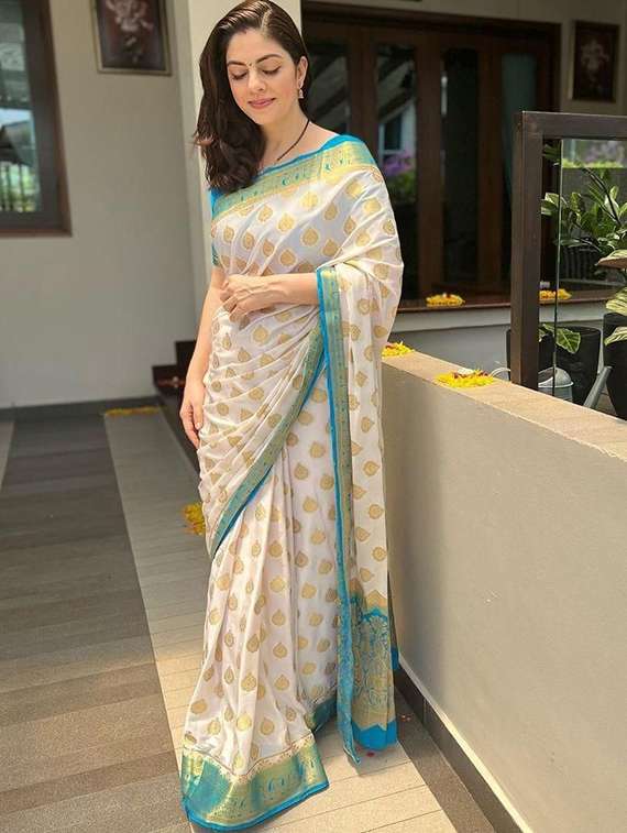 women self design banarasi saree with blouse - 22041834 -  Standard Image - 1