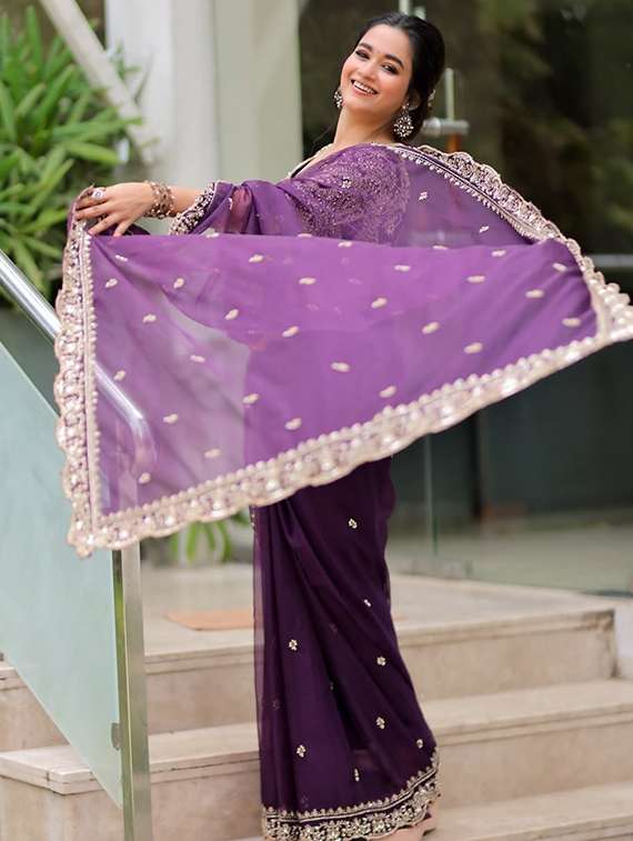 women solid with work embroidered saree with blouse - 22041868 - Standard Image - 1
