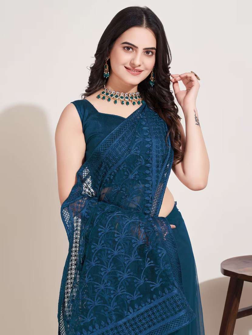 women solid with work embroidered saree with blouse - 22041875 - Standard Image - 4