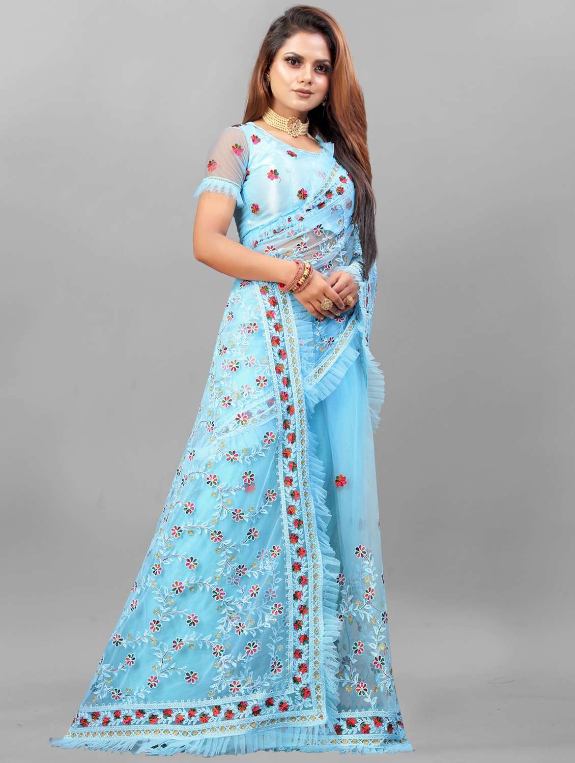 women solid with work embroidered saree with blouse - 22041921 -  Standard Image - 1