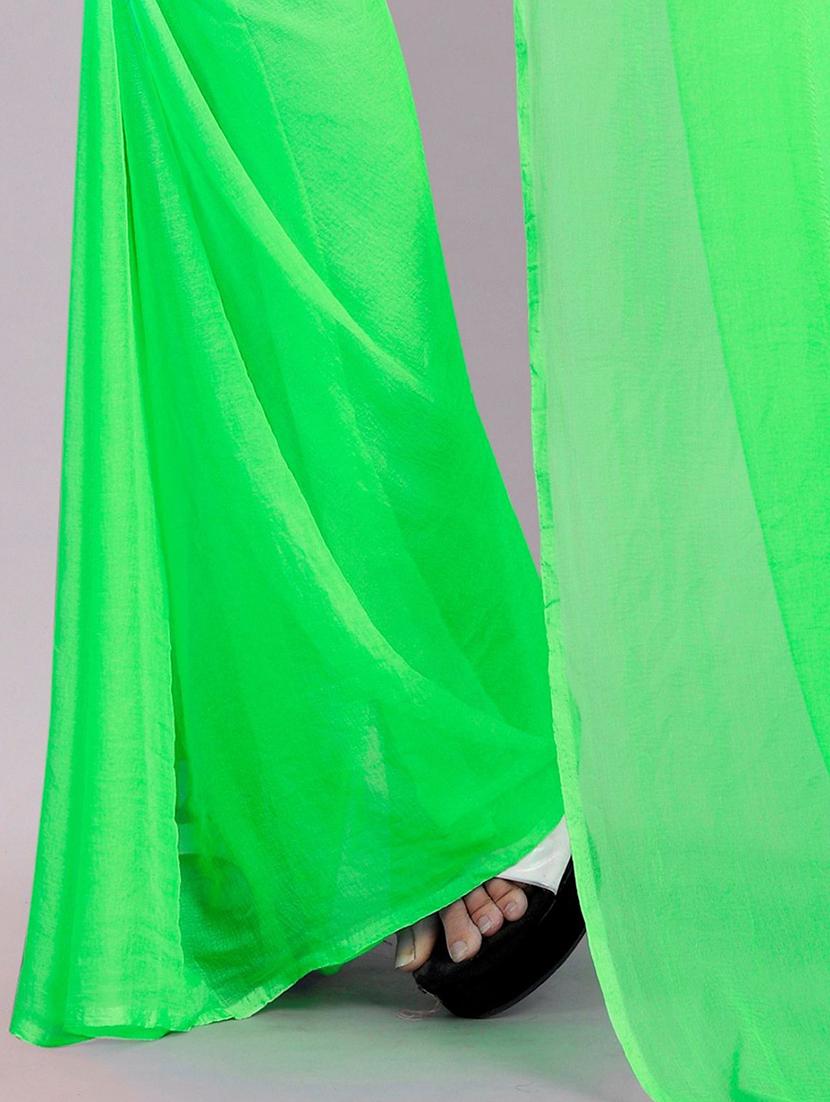 women ombre printed saree with blouse - 22041933 - Standard Image - 4