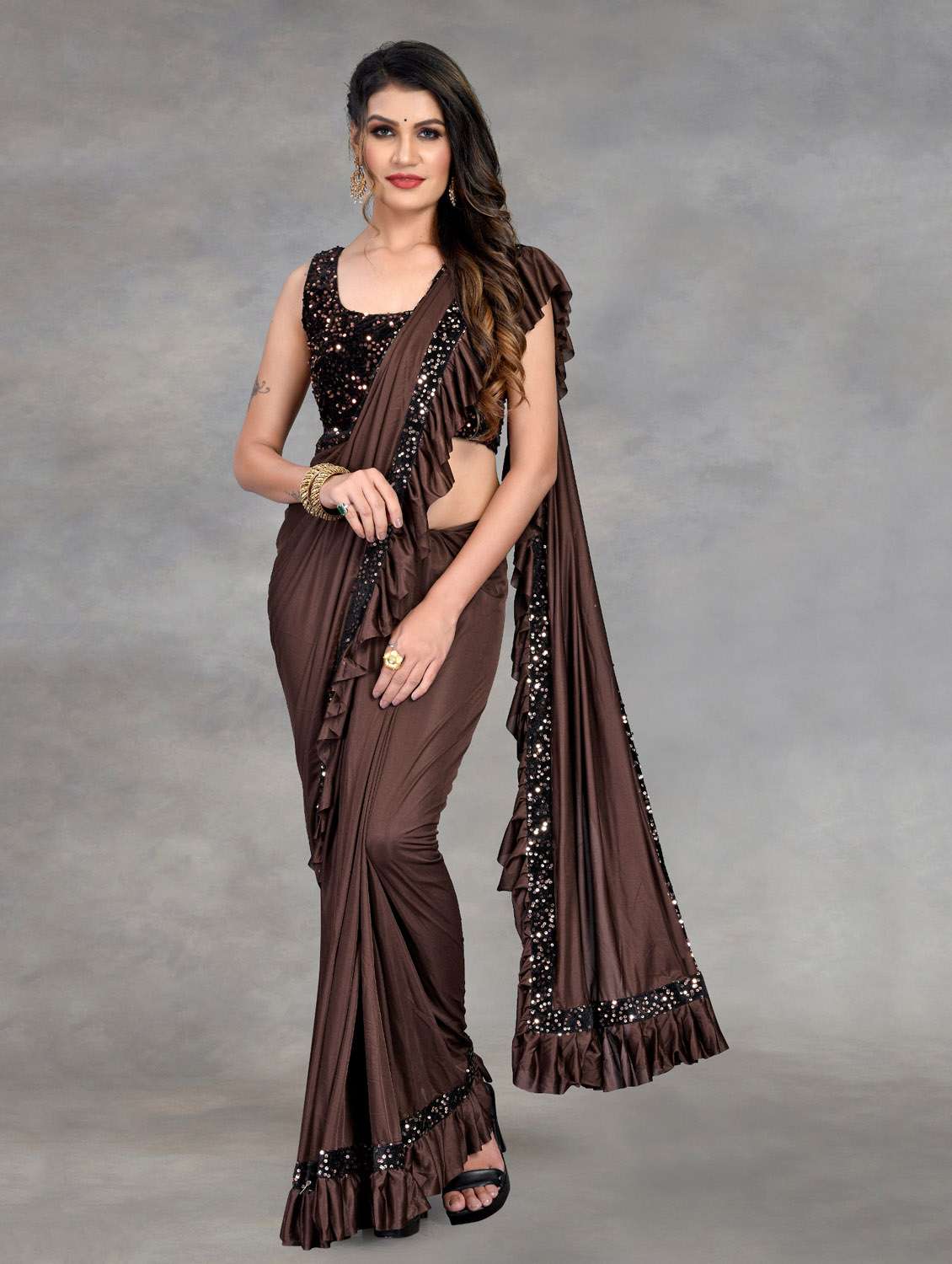 women solid with ruffle bordered saree with blouse - 22041936 -  Standard Image - 1