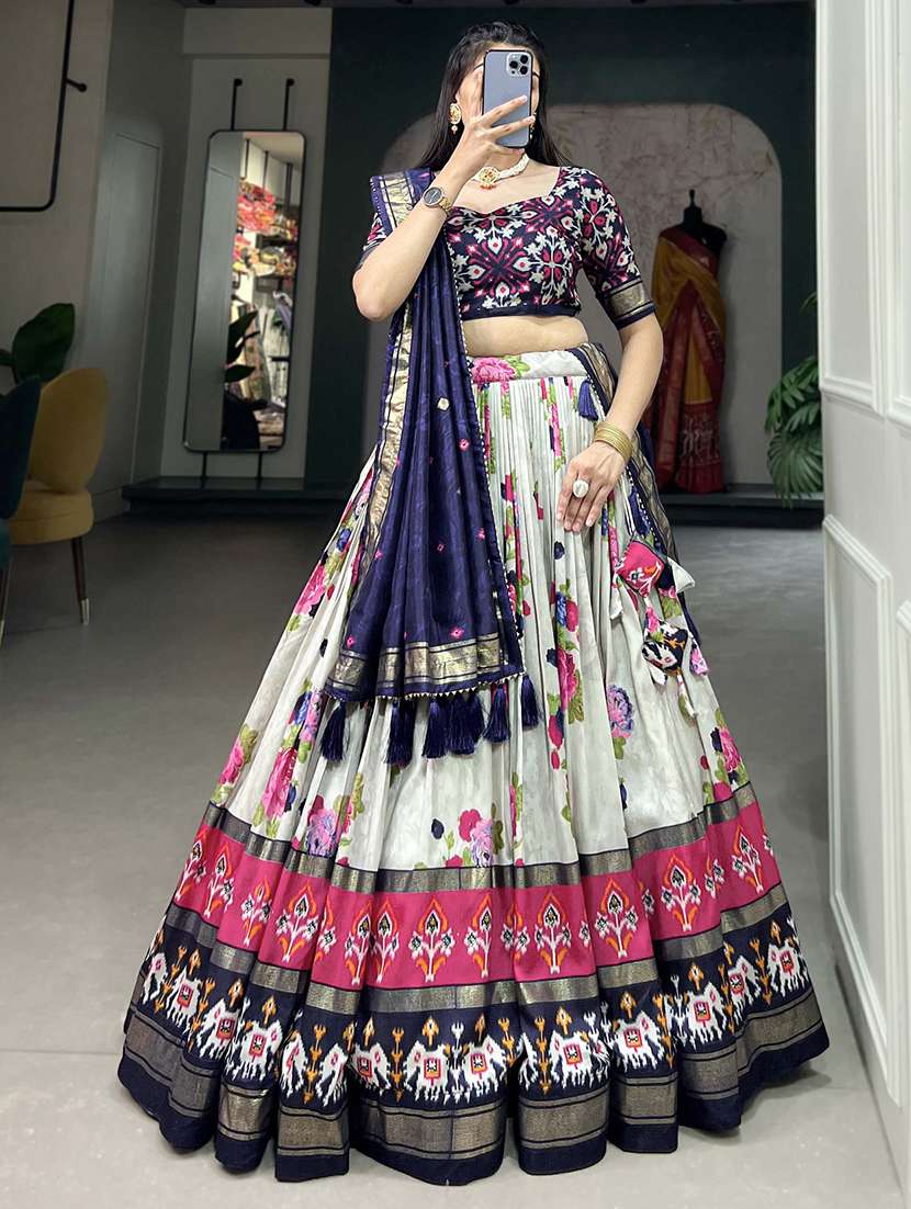 women printed flared unstitched lehenga