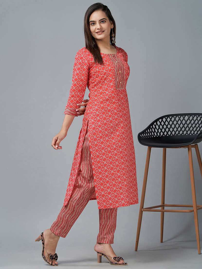 women printed three quarter sleeve kurta pant set - 22042217 -  Standard Image - 1