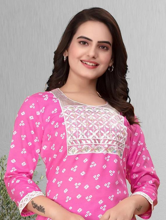 women printed three quarter sleeve kurta and pant set - 22042219 - Standard Image - 4