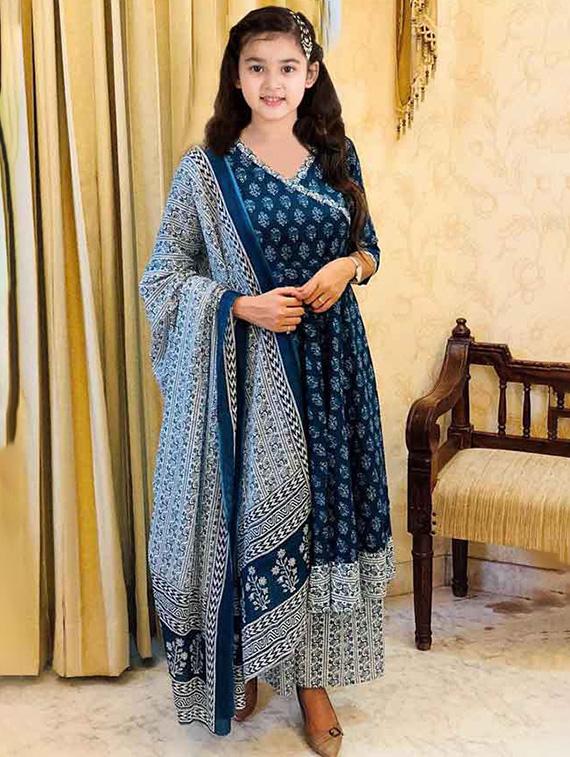 girls printed kurta and pant with dupatta set - 22042242 -  Standard Image - 1