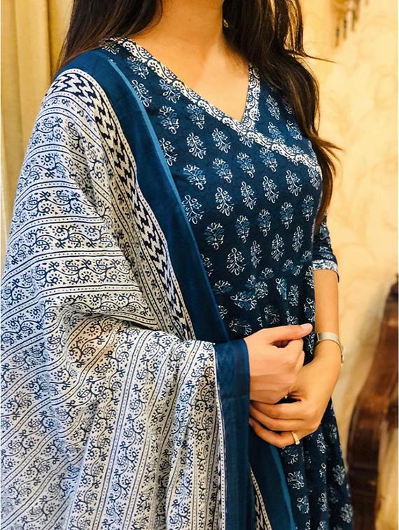 girls printed kurta and pant with dupatta set - 22042242 - Standard Image - 4