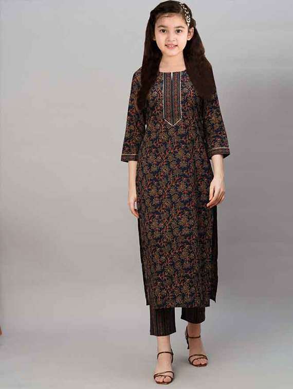 girls printed three quarter sleeve kurta and pant set  - 22042291 -  Zoom Image - 0