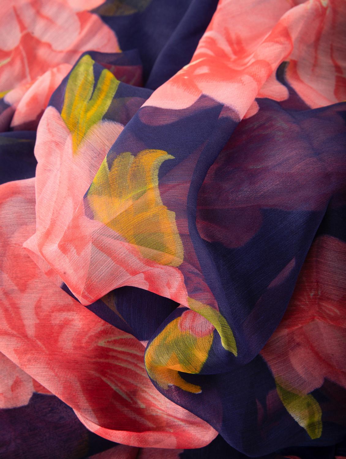 women floral printed saree - 22042422 - Standard Image - 4