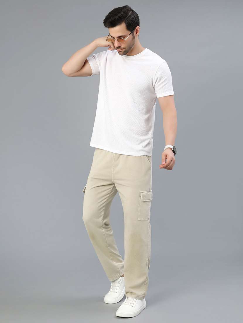 men solid mid rise regular fit cargo - 22042665 -  Standard Image - 4