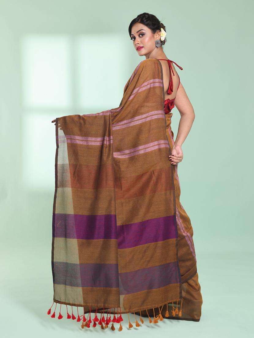 women striped handloom saree with blouse - 22042689 -  Standard Image - 1