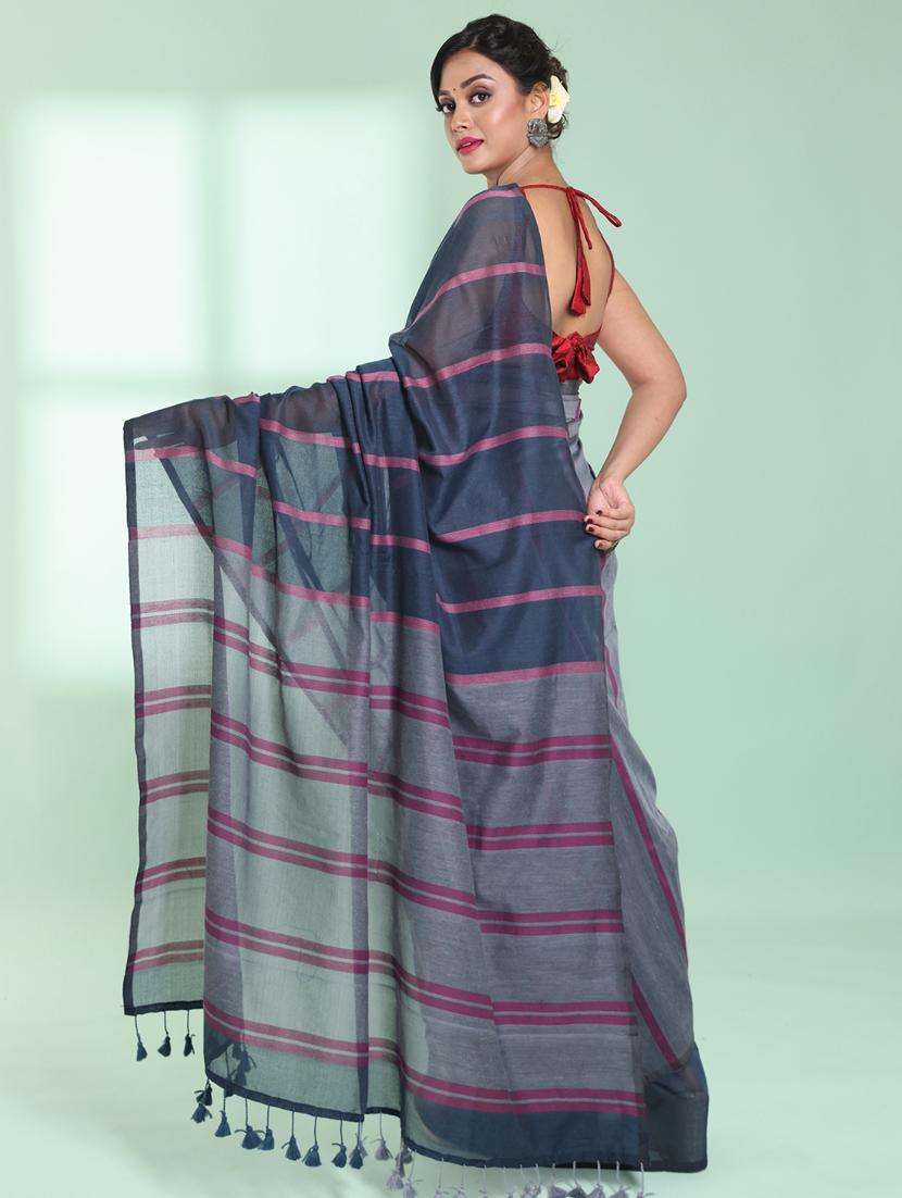 women striped handloom saree with blouse - 22042720 -  Standard Image - 1