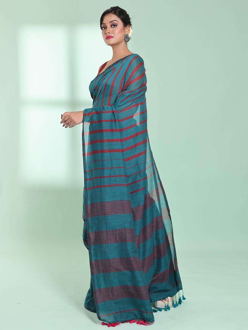 women striped handloom saree with blouse - 22042740 -  Standard Image - 1