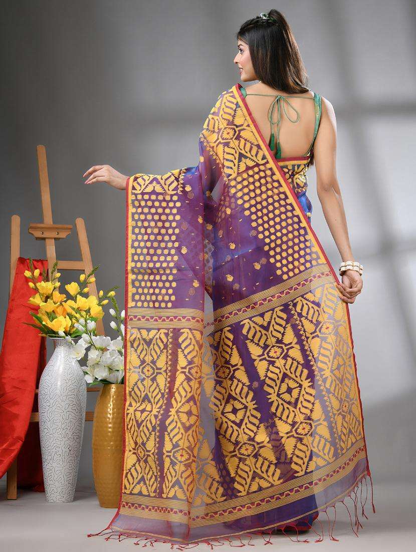 women self design handloom saree with blouse - 22042844 -  Standard Image - 1