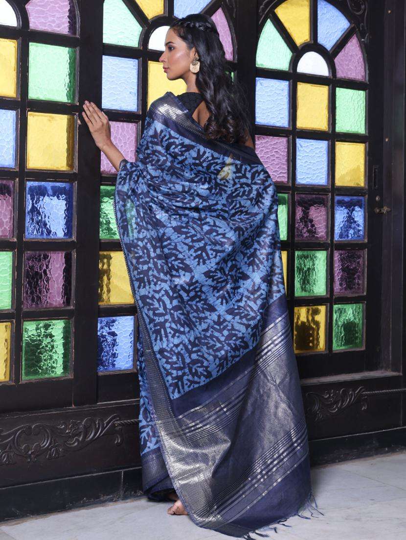 women printed bordered saree with blouse - 22042886 -  Standard Image - 1