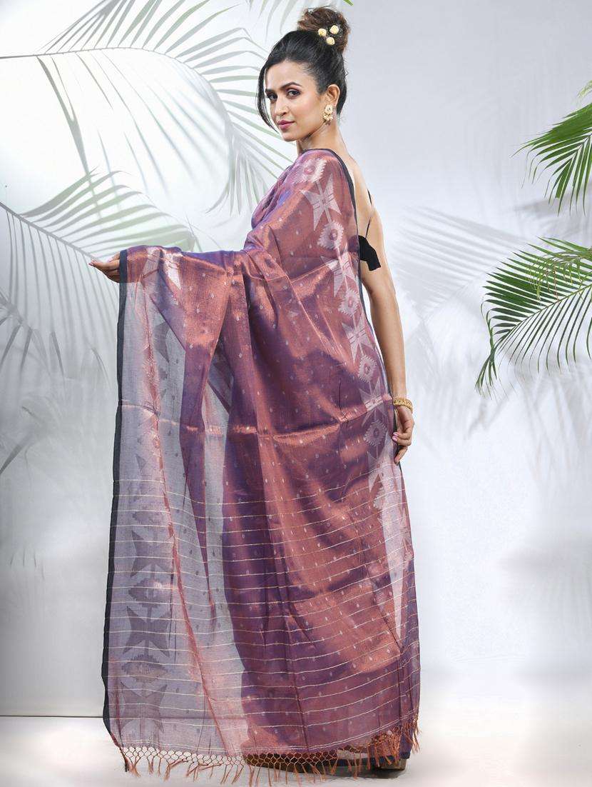 women self design handloom saree with blouse - 22042937 -  Standard Image - 1