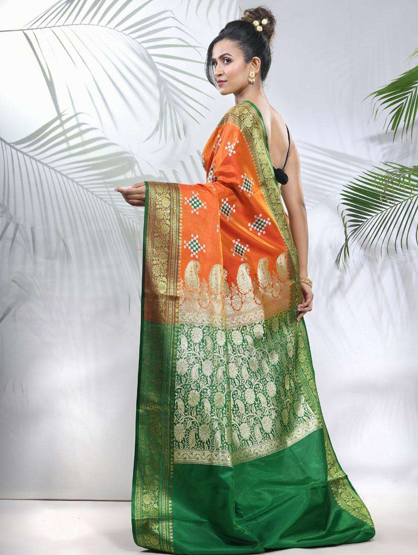 women self design banarasi saree with blouse - 22042942 -  Standard Image - 1