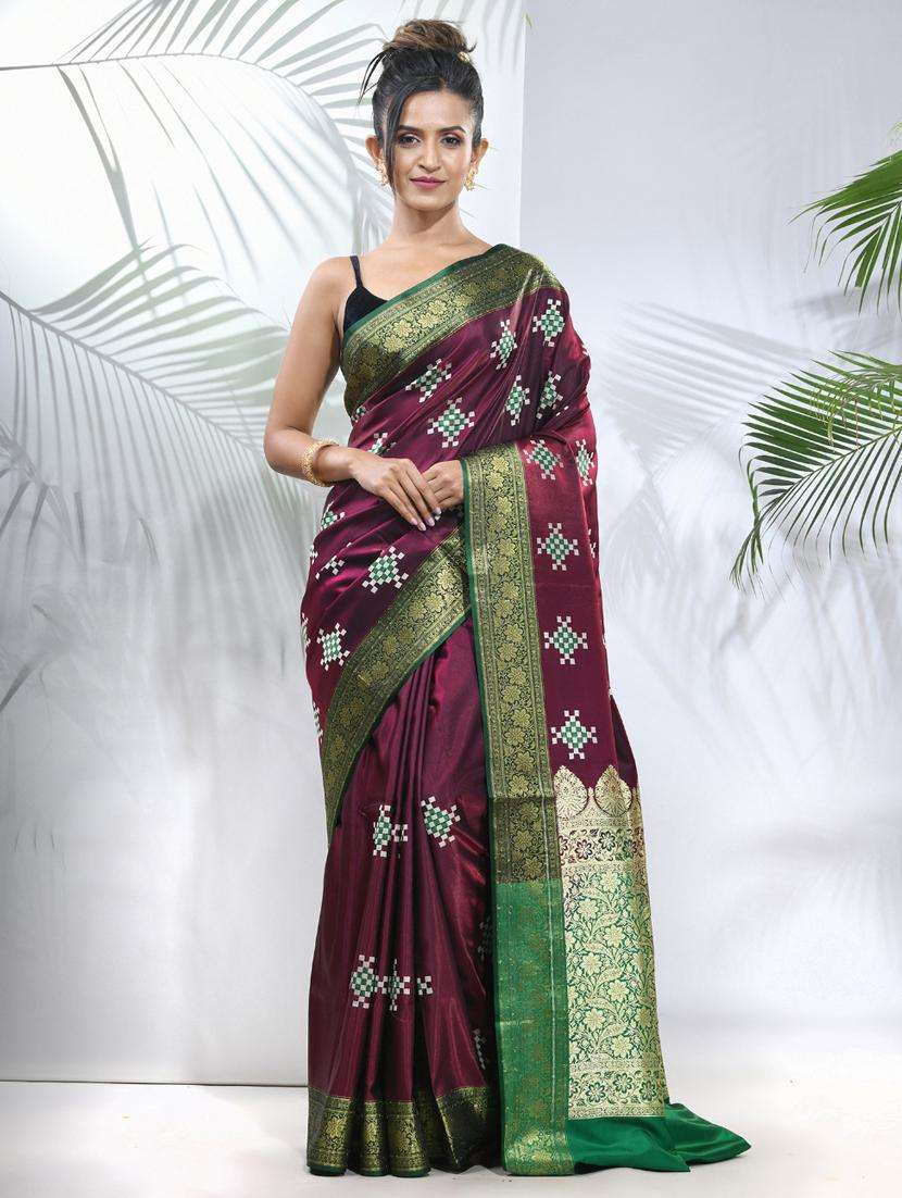 women self design banarasi saree with blouse - 22042947 -  Zoom Image - 0