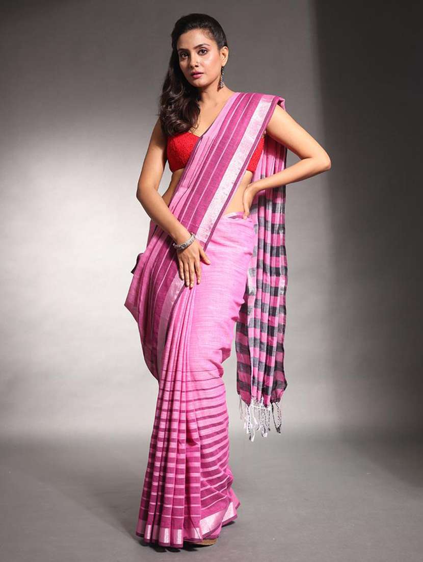 women striped handloom saree with blouse - 22042966 - Zoom Image - 0