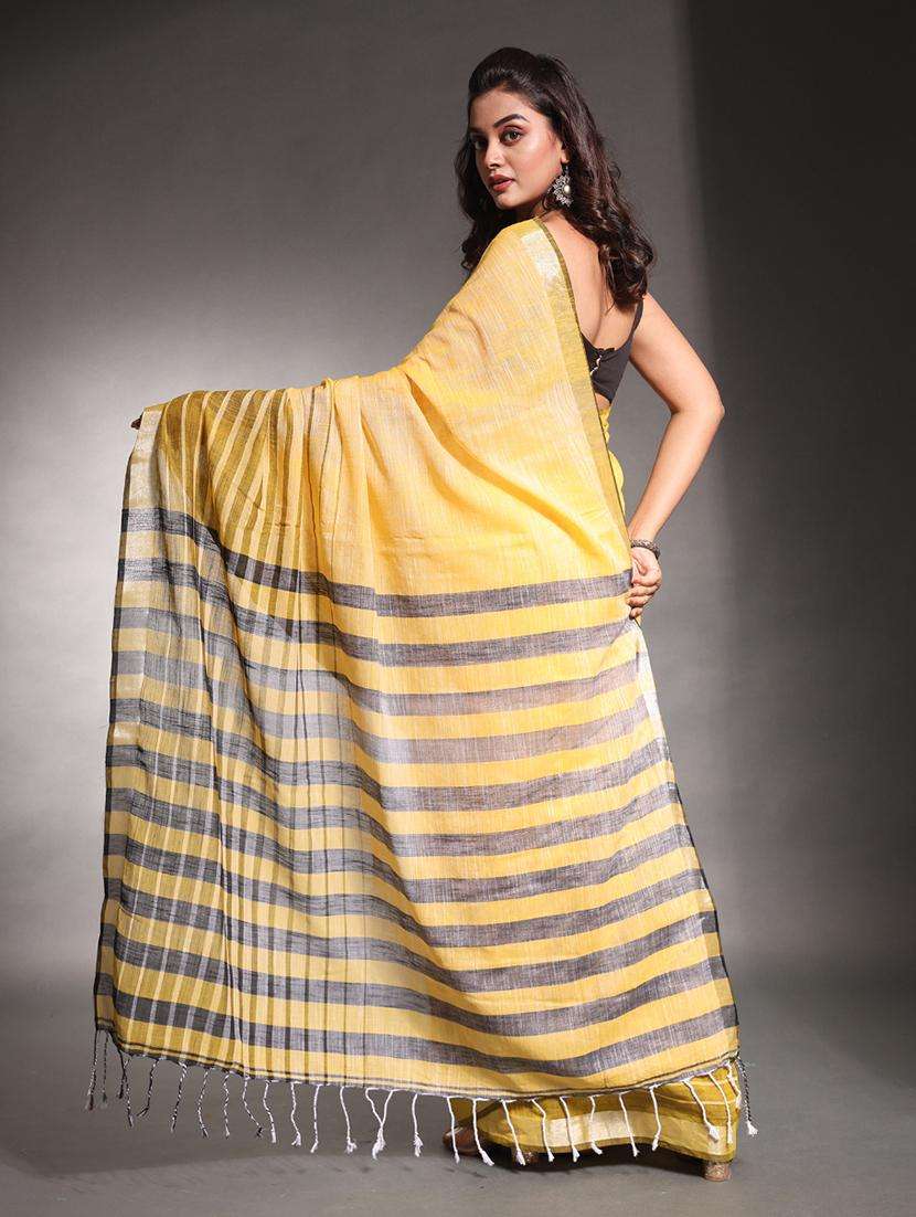 women striped handloom saree with blouse - 22042967 -  Standard Image - 1