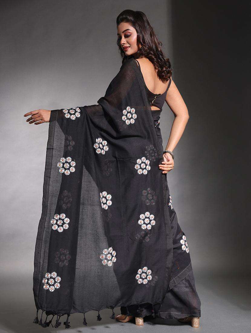 women solid with work embroidered saree with blouse - 22042976 - Standard Image - 1