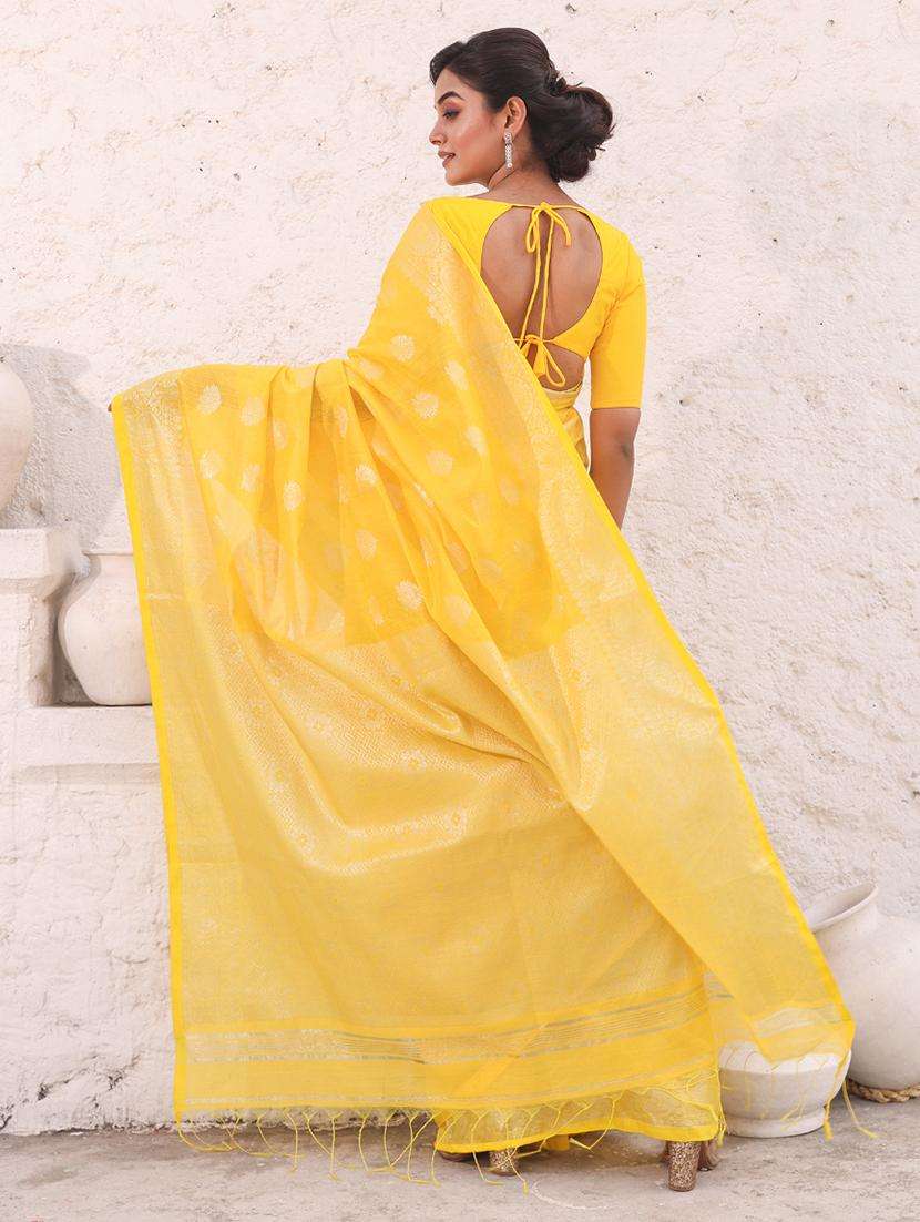 women self design handloom saree with blouse - 22042997 -  Standard Image - 1