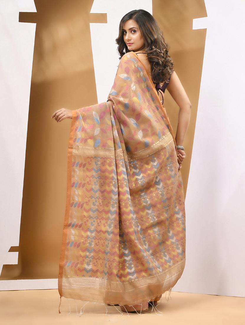 women self design handloom saree with blouse - 22043032 -  Standard Image - 1