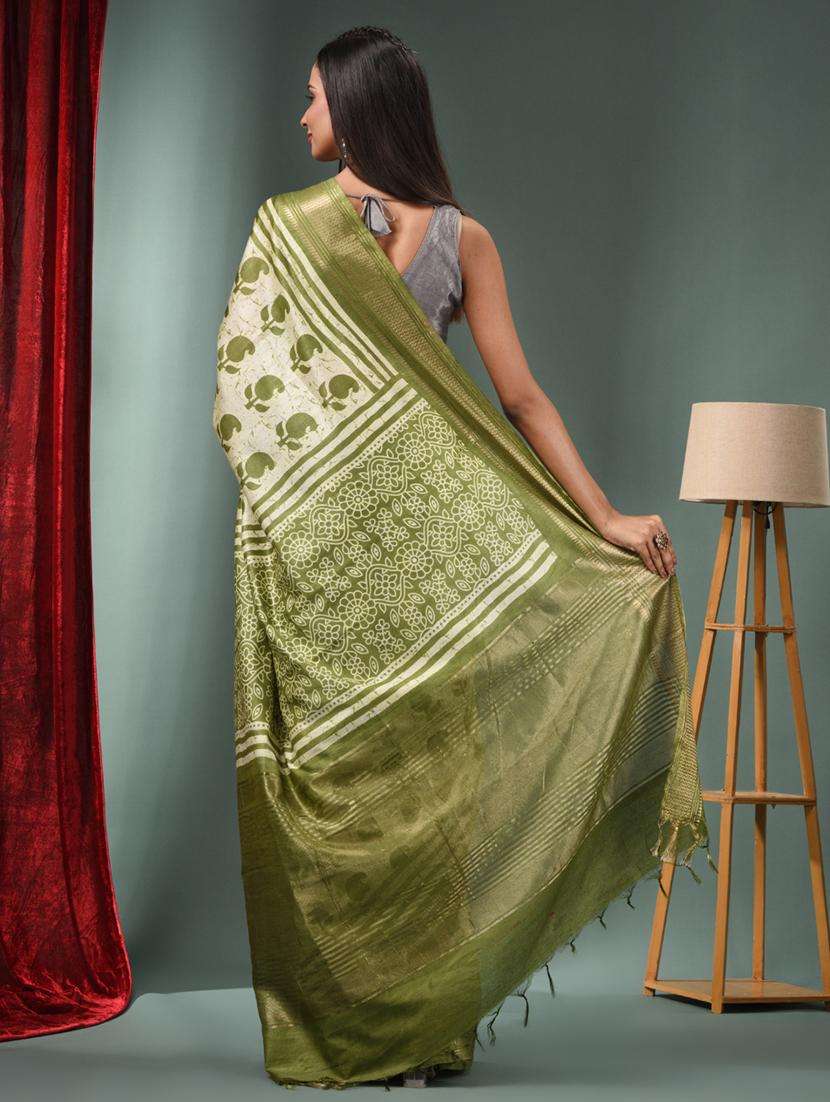women printed bordered saree with blouse - 22043147 -  Standard Image - 1