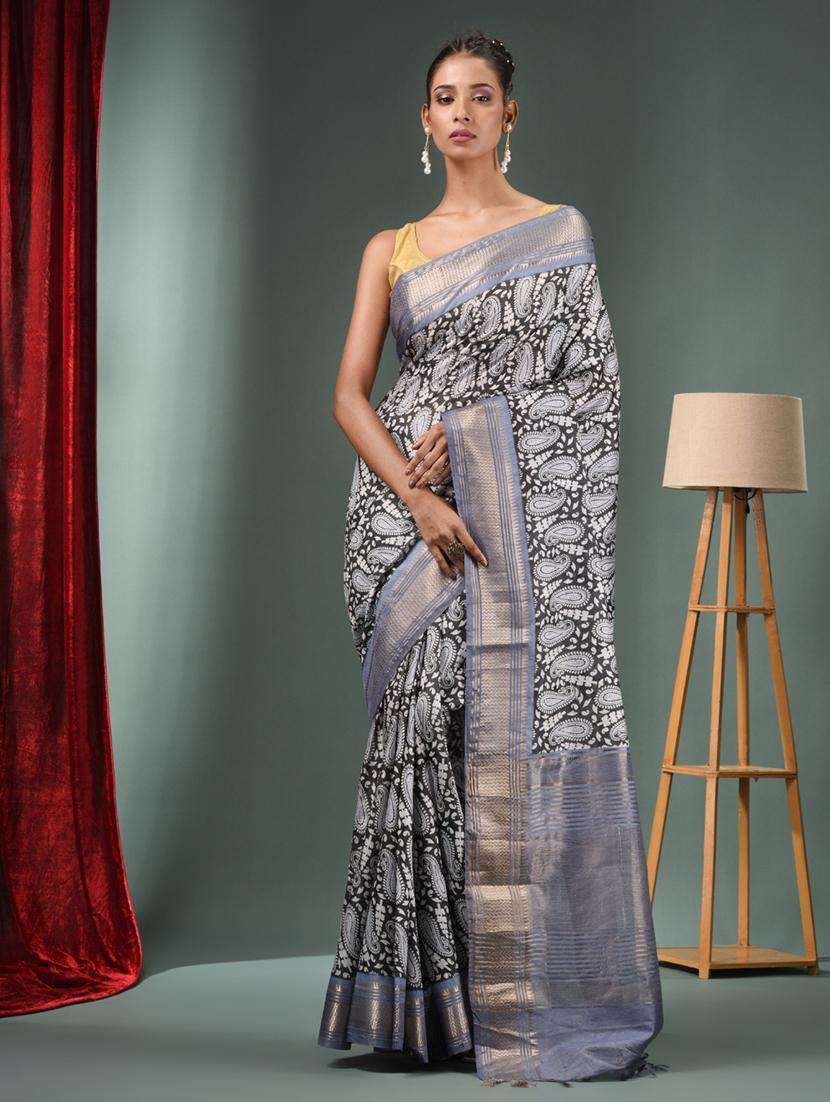 women printed bordered saree with blouse