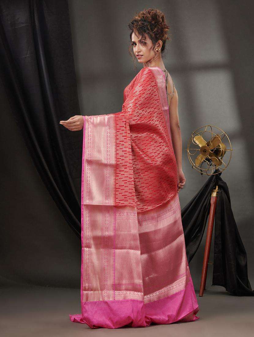 women self design bordered saree with blouse - 22043182 -  Standard Image - 1