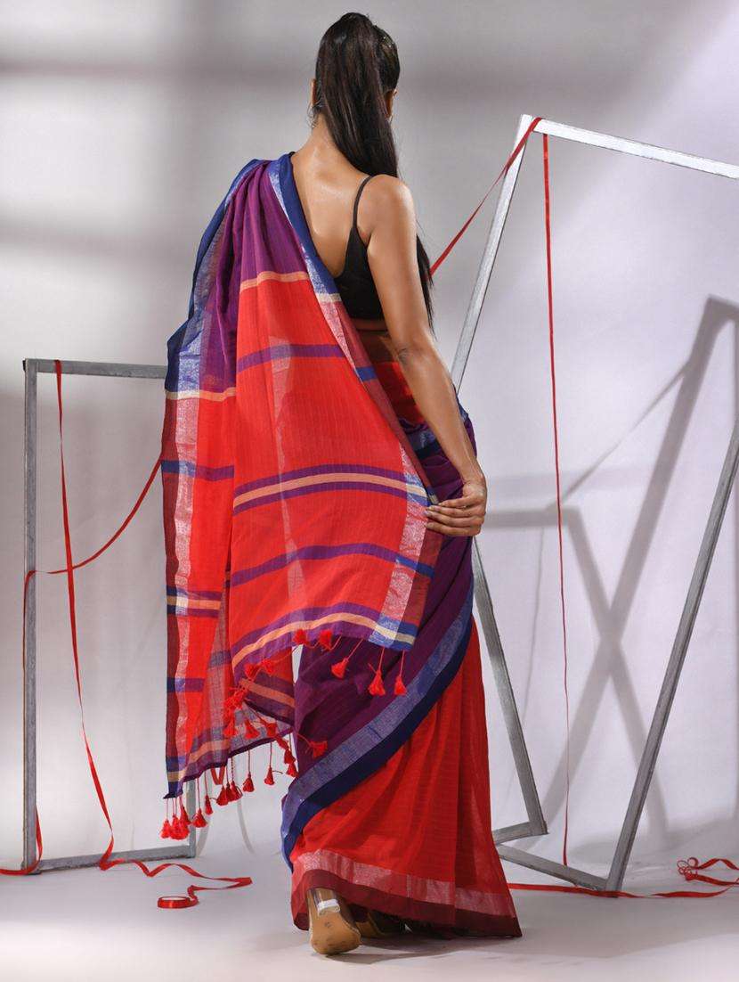 women self design handloom saree with blouse - 22043278 -  Standard Image - 1