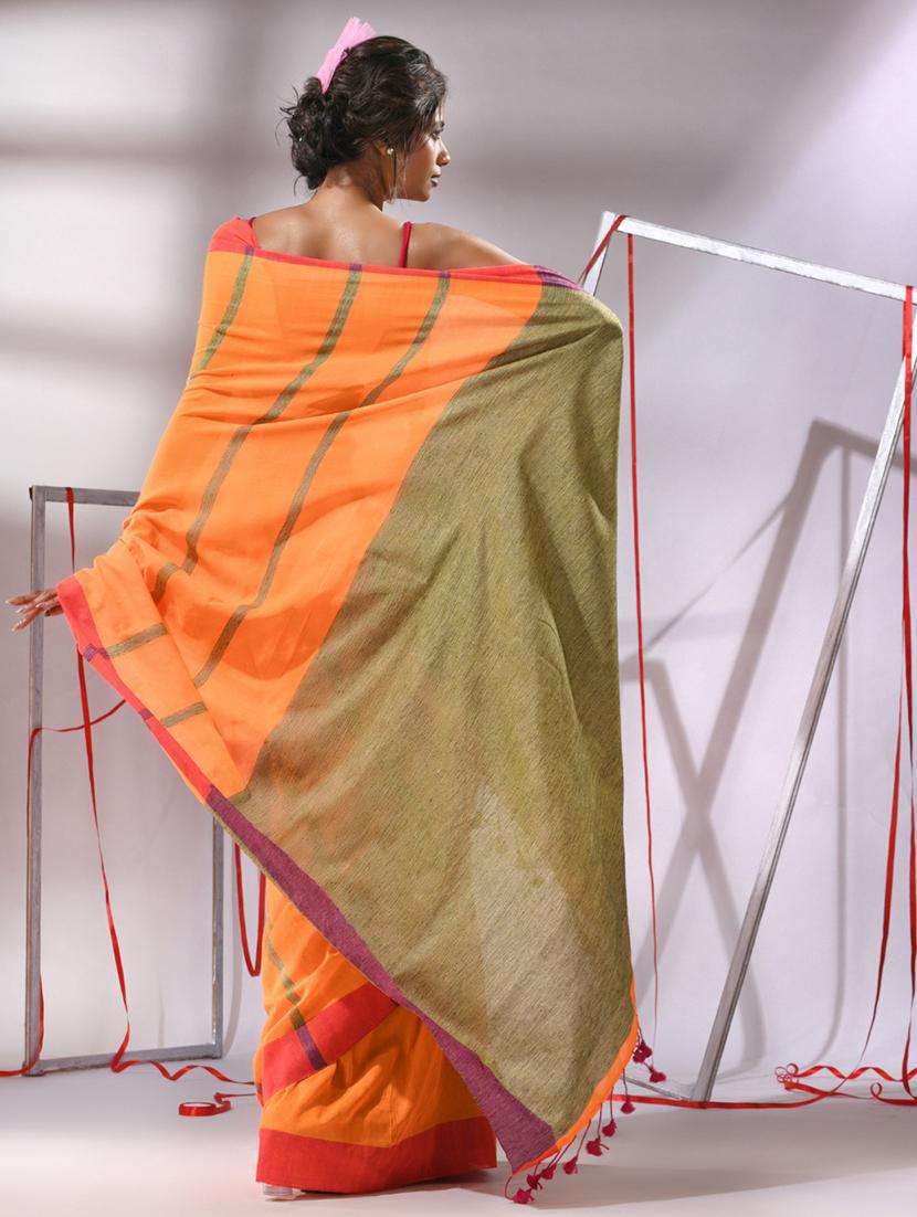 women striped handloom saree with blouse - 22043295 -  Standard Image - 1