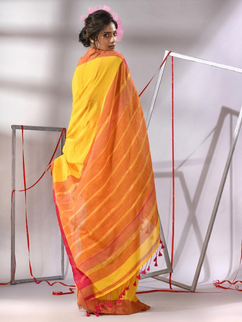 women striped handloom saree with blouse - 22043299 - Standard Image - 1